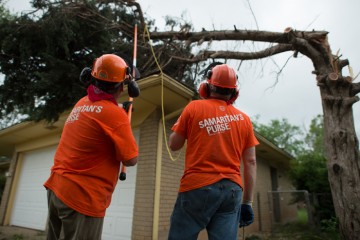 Oklahoma-tornado-response-Samaritan's-Purse-1355US-C-277