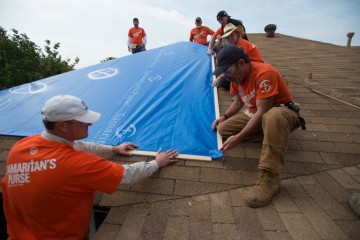 Oklahoma-tornado-response-Samaritan's-Purse-roofing-1355US-E-192