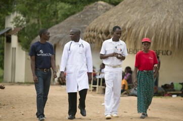 7-9-13-Mozambique-AIDS-testing-1315MZ-Q630
