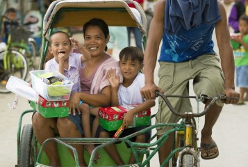 More than 100 boys and girls in the Philippines had the opportunity to experience true joy when they received a shoebox gift.