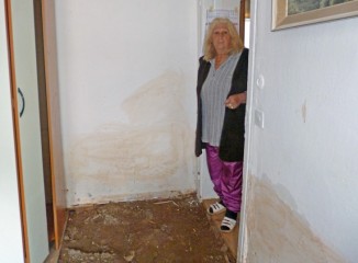 The water ruined all the belongings in Bijana's house.