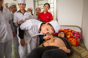 1418VN-N-211-Vietnam-maternal-health-Samaritan's-Purse