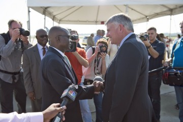 Franklin Graham meets Jeremiah C. Sulunteh, Liberia’s Ambassador to the United States.