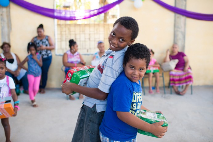 Operation Christmas Child shoebox distribution in Belize 2015