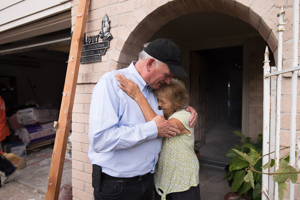 Franklin Graham visits homeowner devastated by Hurricane Harvey 