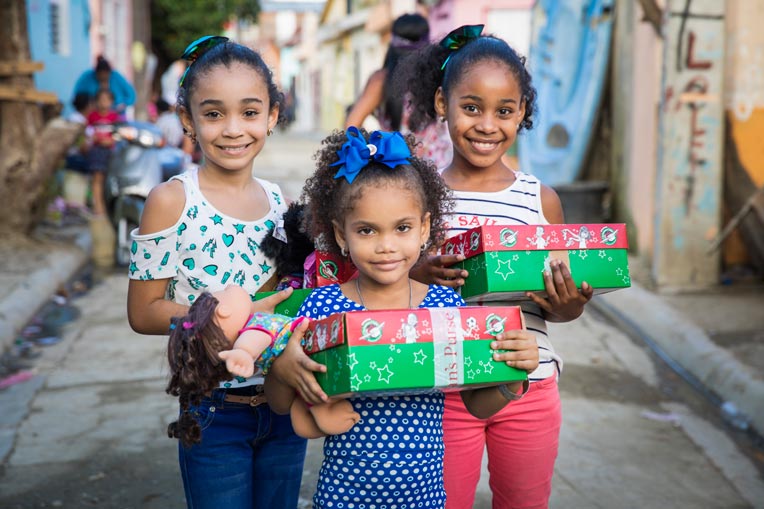 Operation Christmas Child outreach event in the Dominican Republic