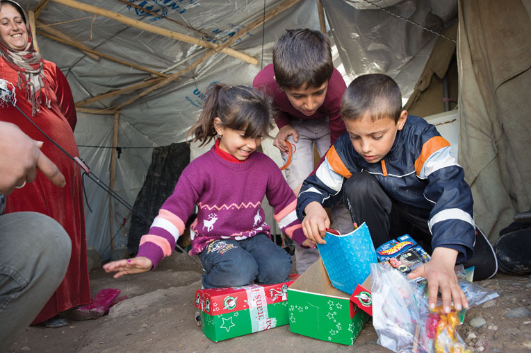 In 2014, Samaritan’s Purse sent 60,000 shoebox gifts to children living in northern Iraq. Families living in tents to escape the war in Syria experienced God’s unconditional love through these tangible expressions of His faithfulness.