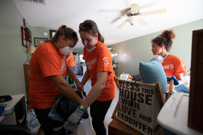 College Students Serve Jacksonville Family Suffering After Hurricane