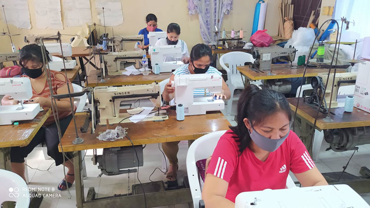 Sewing Livelihood Project Examples Sewing Project Helps Families Recover from Economic Crisis