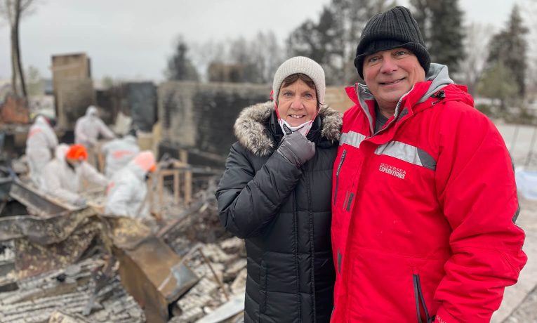 Joe y Heather Dilorio temían a qué verían después de huir del fuego Marshall en Boulder County, Colorado.