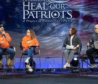 En la reunión de 2022 de Operation Heal Our Patriots, Andrew y Aimmie Jenkins hablaron sobre su recorrido para ser líderes.