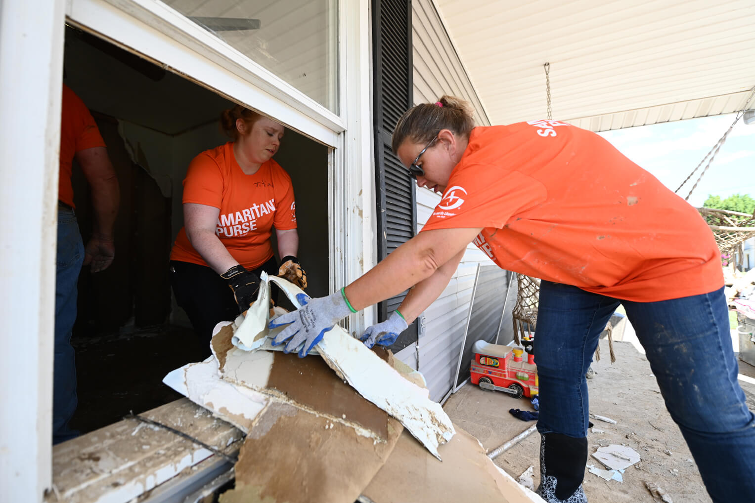 Volunteers are hard at work helping these struggling families in eastern Kentucky.