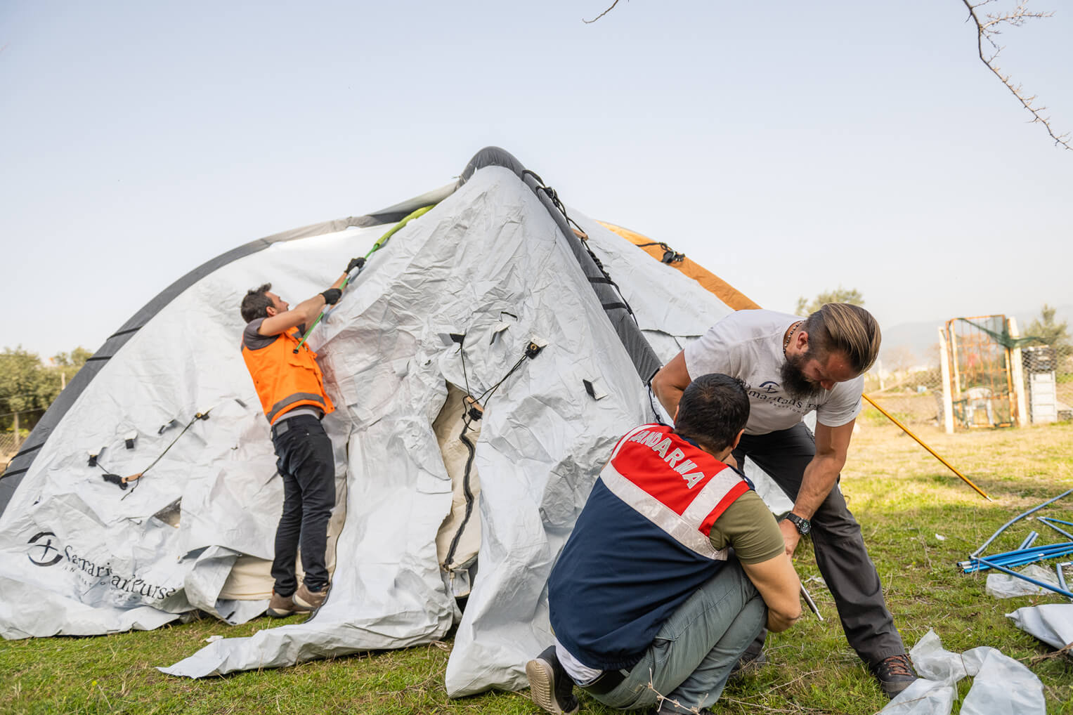 Our teams have been assembling tents for families throughout Antakya.