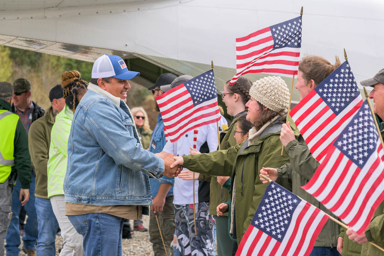 Samaritan's Purse staff and volunteers give veterans and their spouses a warm greeting over Memorial Day weekend 2023.