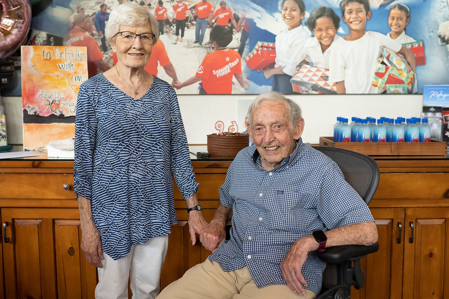 El Dr. Jim Foulkes y su esposa Martha, una enfermera, sirvieron al Señor en Zambia durante 38 años.