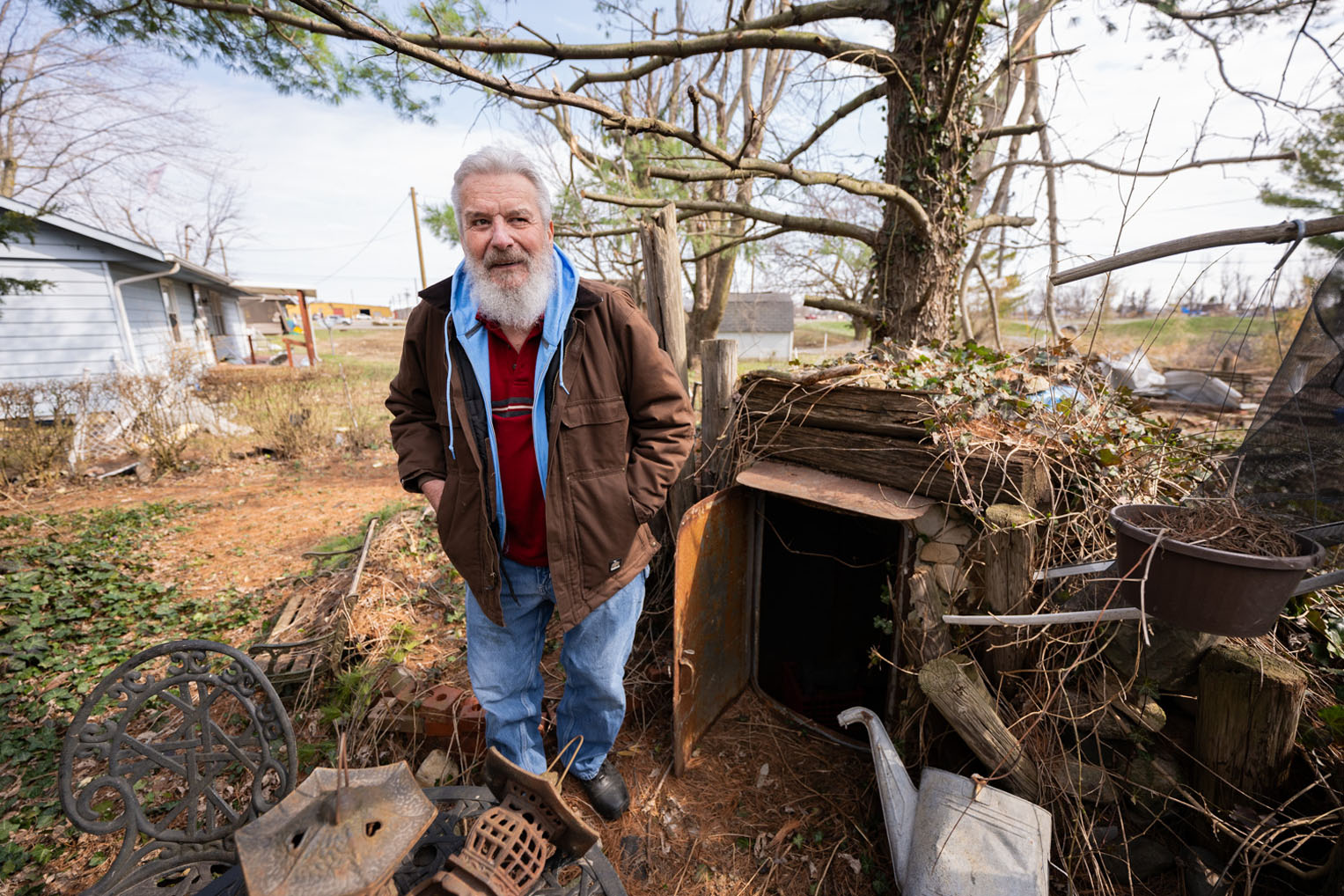 Steve Dagget huyó hacia su refugio casero cuando el tornado pasó sobre él.