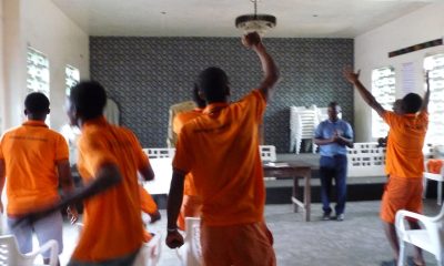 Prisoners at Liberia’s Monrovia Central Prison are praising God for freedom in Christ during a Samaritan’s Purse discipleship course.