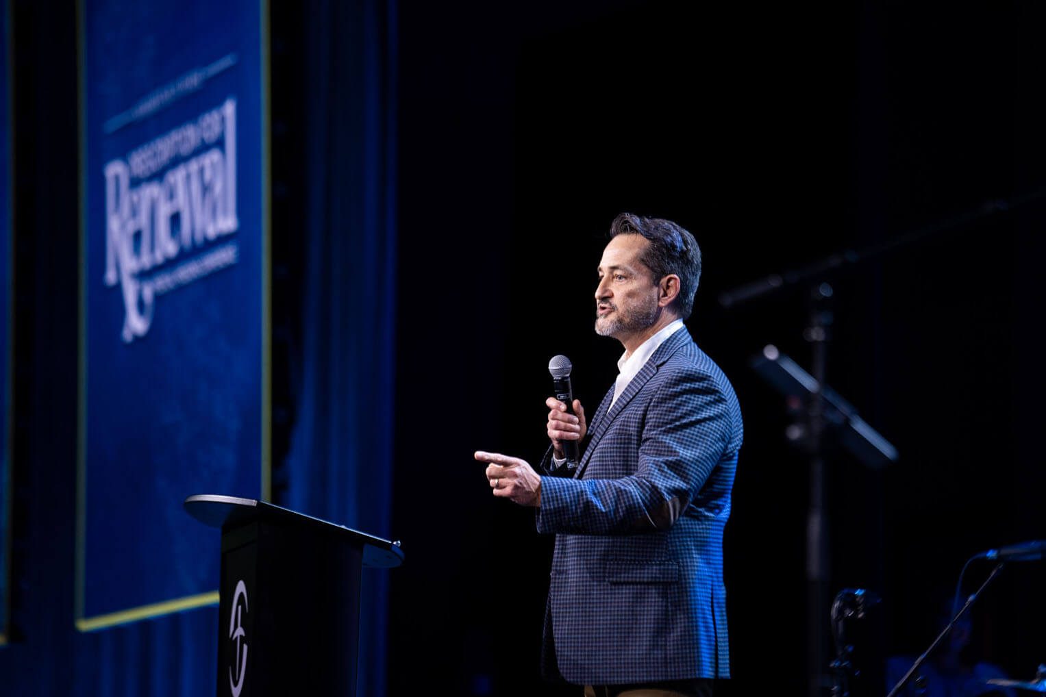 Dr. Lance Plyler, chief medical officer at Samaritan's Purse, spoke about his experience in the field.