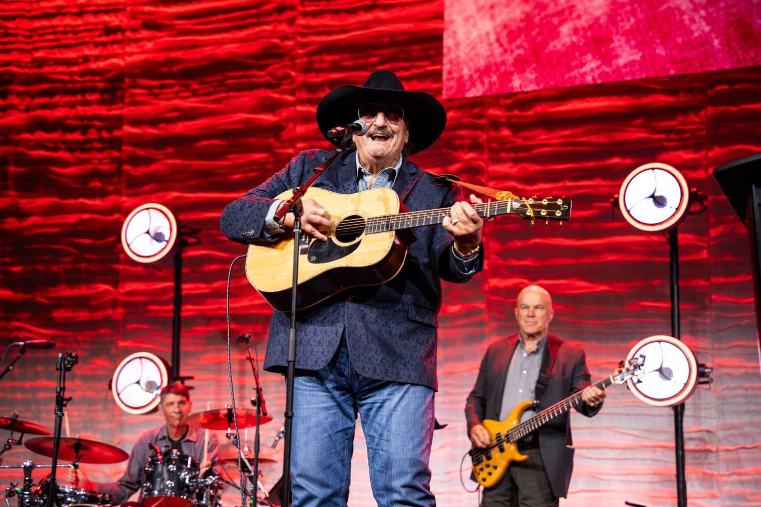 Dennis Agajanian, long time musician and friend of Franklin Graham, led worship at the conference along with the Tommy Coomes Band.