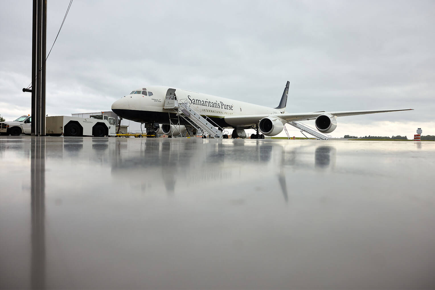 DC-8 ready to go to Vietnam