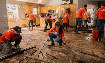 Más de 1000 voluntarios de Samaritan's Purse se presentaron para ayudar en el nombre de Jesús, el 5 de oct. en la zona de Asheville. Se necesitarán muchos más en los próximos meses.