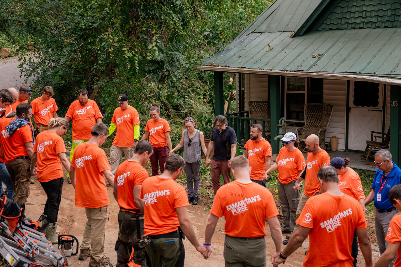 Our volunteers pray with homeowners in Buncombe County, North Carolina.