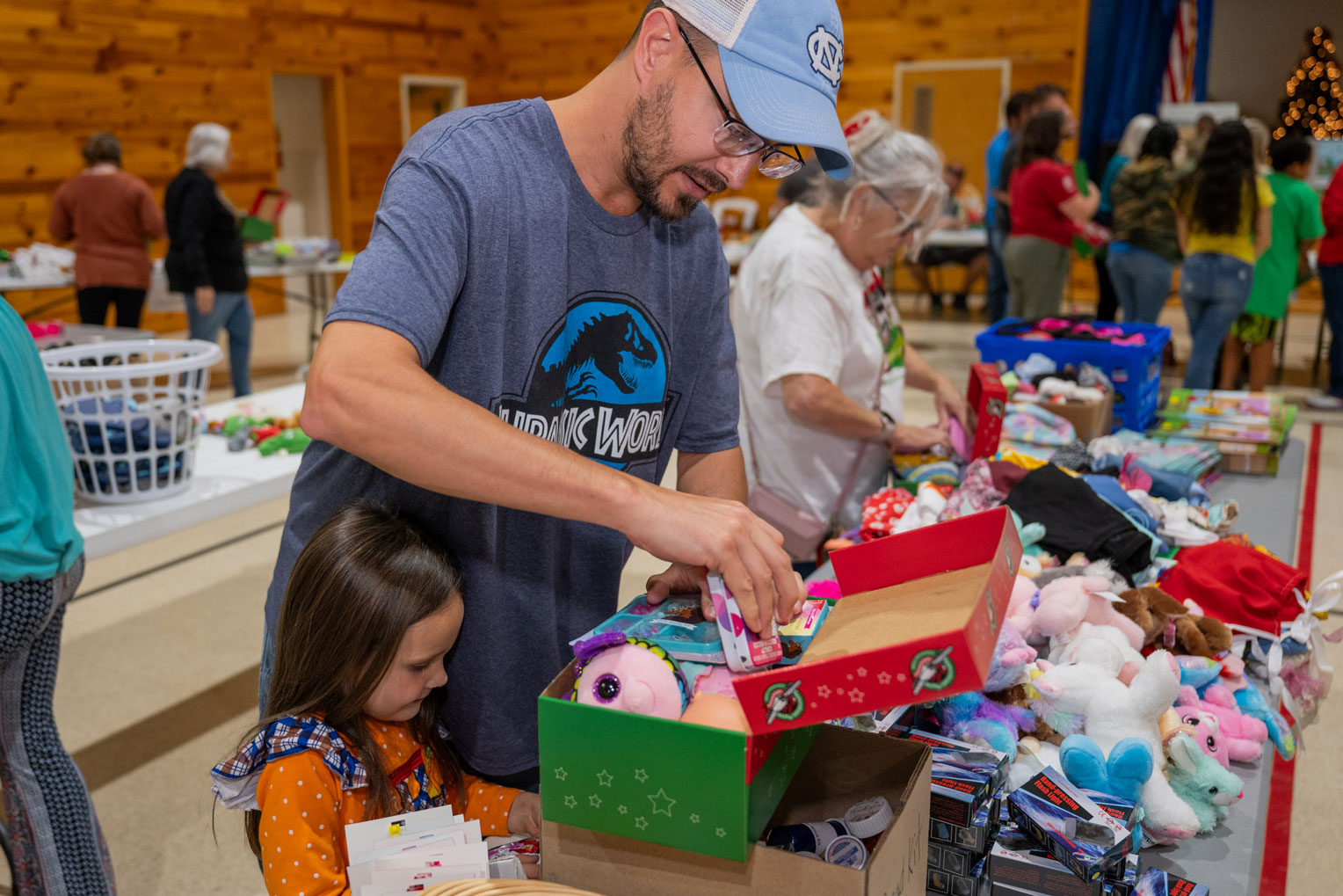 Samuel VanSlyke, pastor of First Baptist Church, Damascus, enjoyed gathering with other congregations to be a part of global ministry to children. 