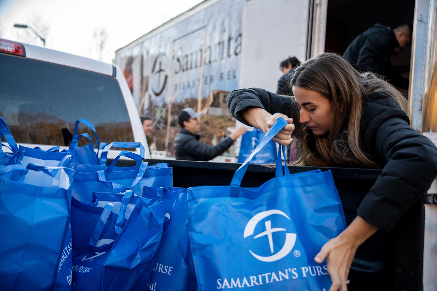 Samaritan's Purse teams also brought meals to homes.