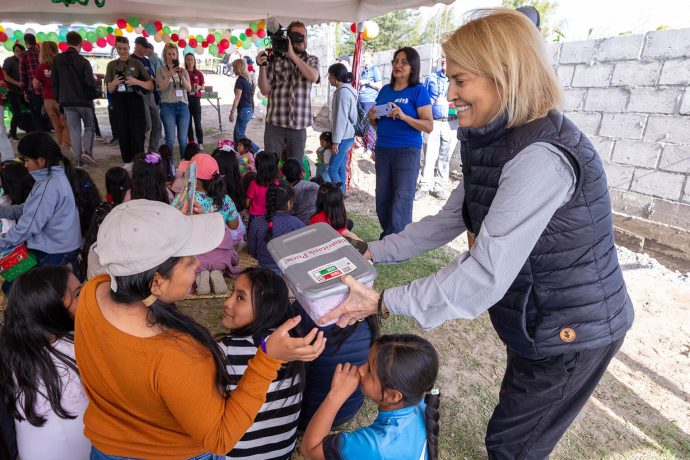 Van Susteren experienced firsthand the joy of Operation Christmas Child as she handed-out shoebox gifts to children in Ecuador. 