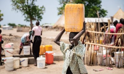 Las familias desplazadas en Thaker, Sudán del Sur, disfrutan de la bendición de tener agua limpia y su esperanza se renueva.