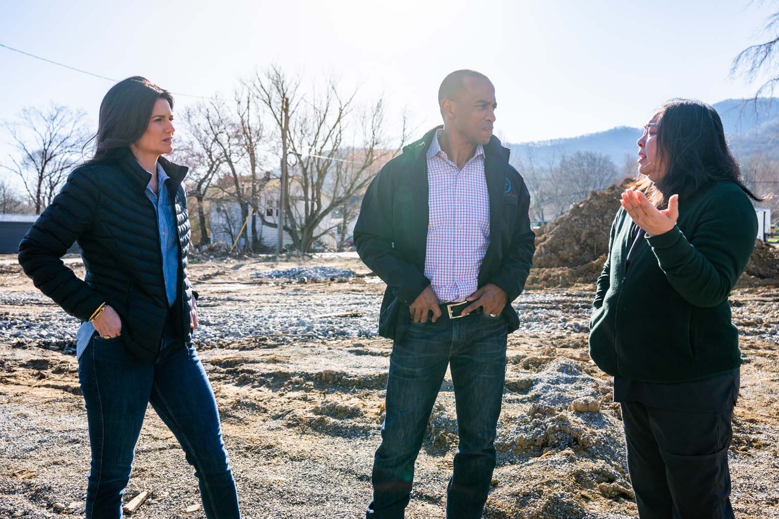 Lynch and Secretary Turner encouraged homeowner Thanh Bui.