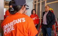 Scott Turner, Secretary of the U.S. Department of Housing and Urban Development, joined Samaritan’s Purse staff and volunteers to see our work in North Carolina.