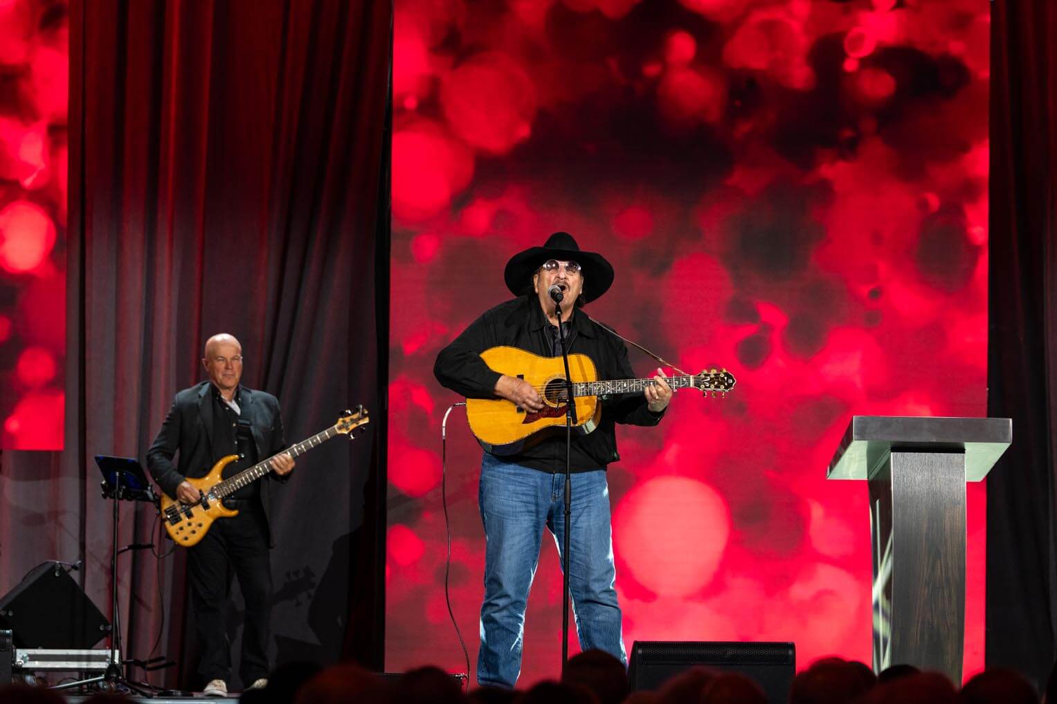 Dennis Agajanian played a blistering guitar. 