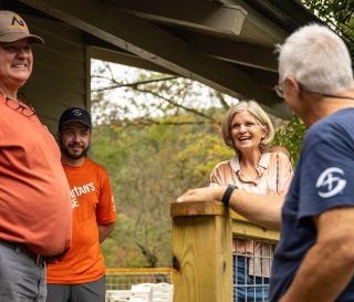 Avery family talks with Samaritan's Purse staff members