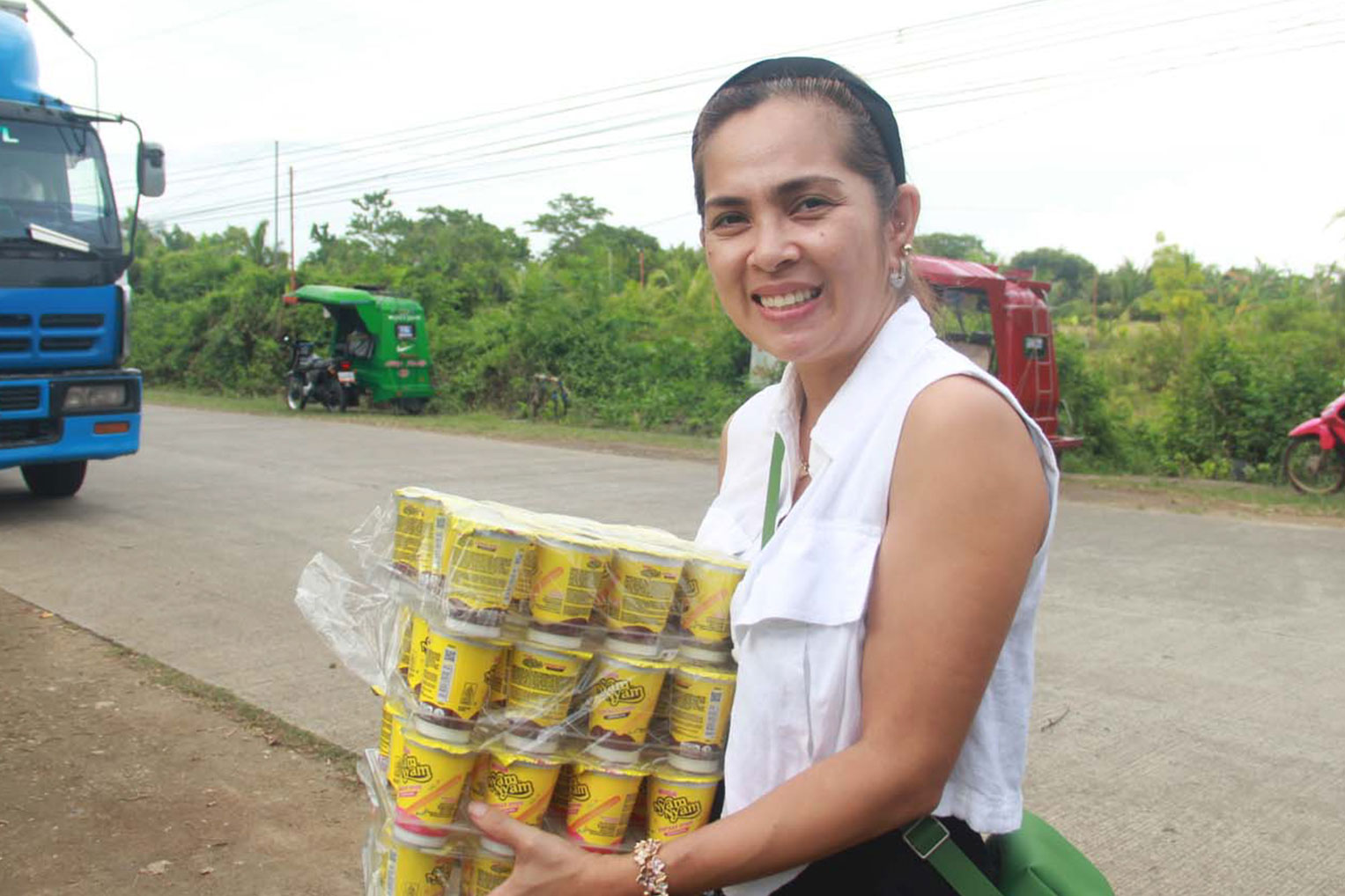 Volunteers from local churches are gathering supplies and food to help thousands of people in Jesus' Name.