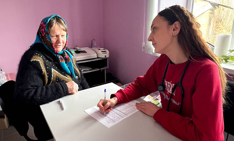 Mobile Medical Unit with Hanna