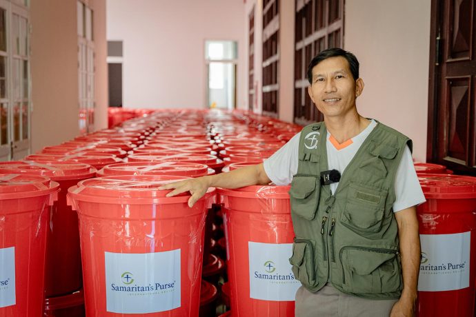 Chuong joined Samaritan's Purse as a volunteer to help his own community in Vietnam recover from the devastation inflicted by recent storms. 