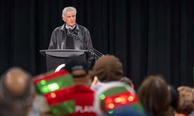 Samaritan's Purse President Franklin Graham encourages volunteers during the dedication of the Mid-Atlantic Ministry Center.