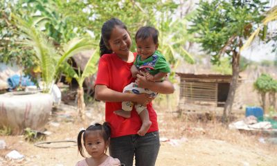 Oeurn with her two children