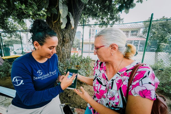Más allá de la atención física que recibe a través de nuestro nuevo programa, nuestro personal le recuerda a Gabriela que Dios la ve y se preocupa por ella.