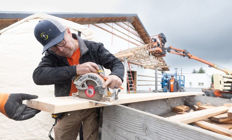 Este proyecto en Córdova marca nuestro número 37 de proyectos de construcción en Alaska desde que comenzamos a trabajar en 2006.