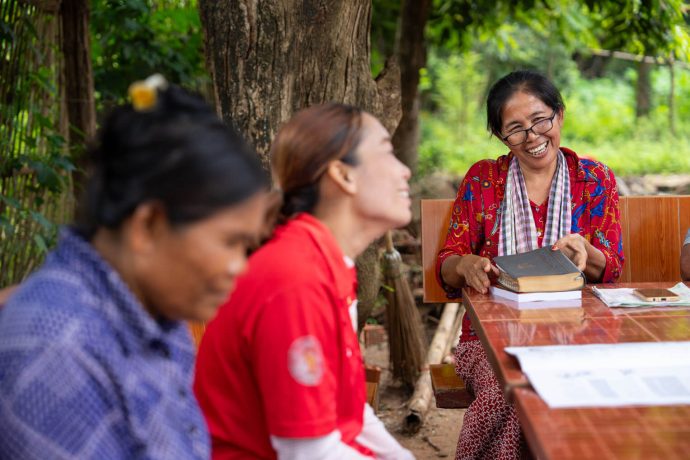 Cambodian Christians gather to study God's Word
