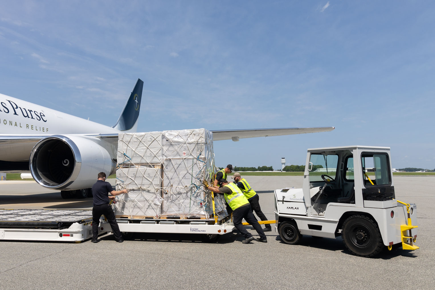 resized-26 Samaritan's Purse is sending shelter materials and other essential items to help earthquake survivors in western Colombia.