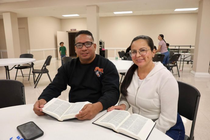 Luis' glasses he received from Samaritan's Purse led him to join the only Spanish-speaking Bible study in Pikeville. He and his family now attend First Baptist Church on Sundays where the sermon is translated live into Spanish for them and other Hispanics in attendance.