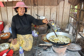 Cambodia, Ta Soam village, Food For Life